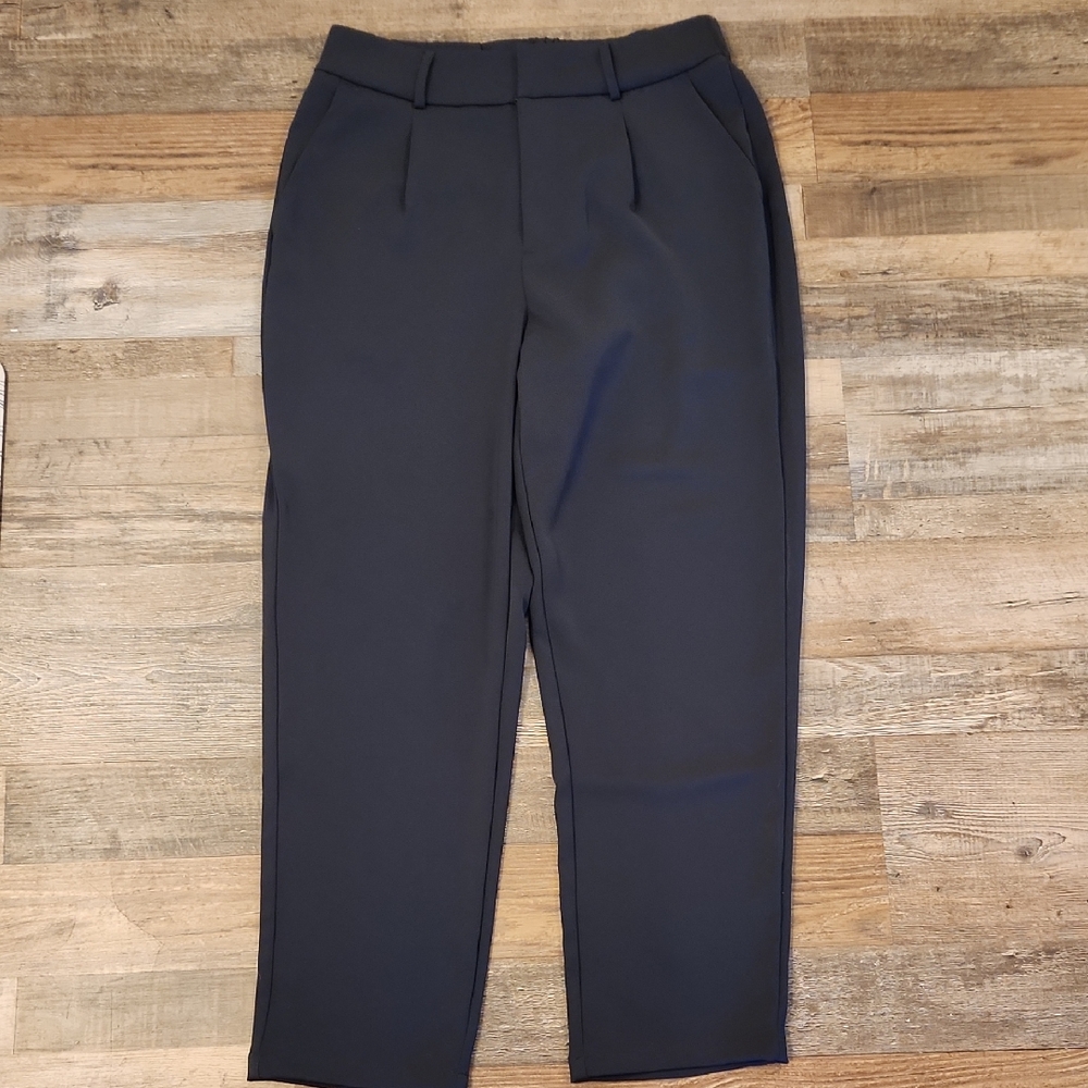 HALARA Black Mid-Rise Active Leggings